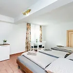 Ferienwohnung Berlin 아파트 *