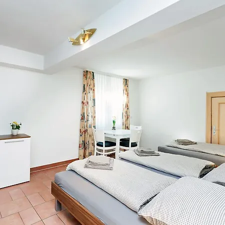 Ferienwohnung Berlin شقة *